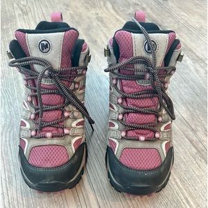 Merrell women’s Moab 2 mid waterproof, hiking boot